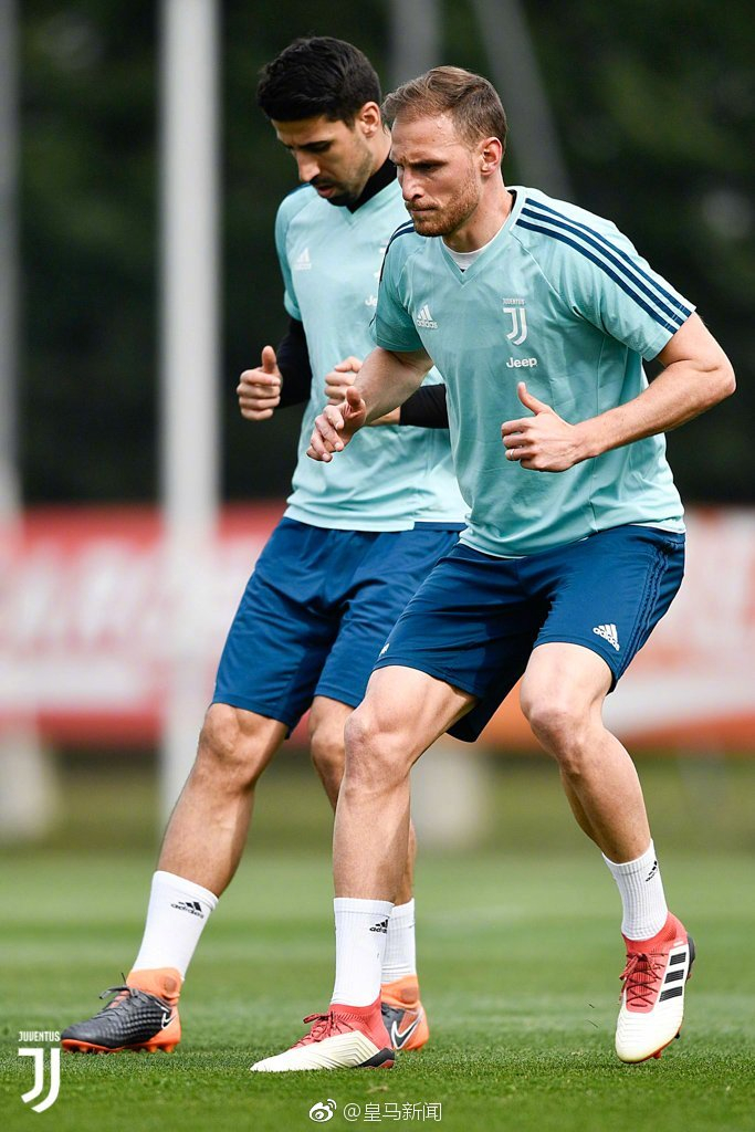  湖人与热火直播 