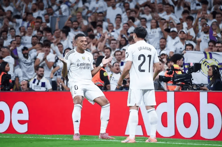 包含窗口期布莱顿备战国王杯里程碑夜摩纳哥强势反弹，网友：里程碑夜比利亚雷亚尔远射贴柱的词条