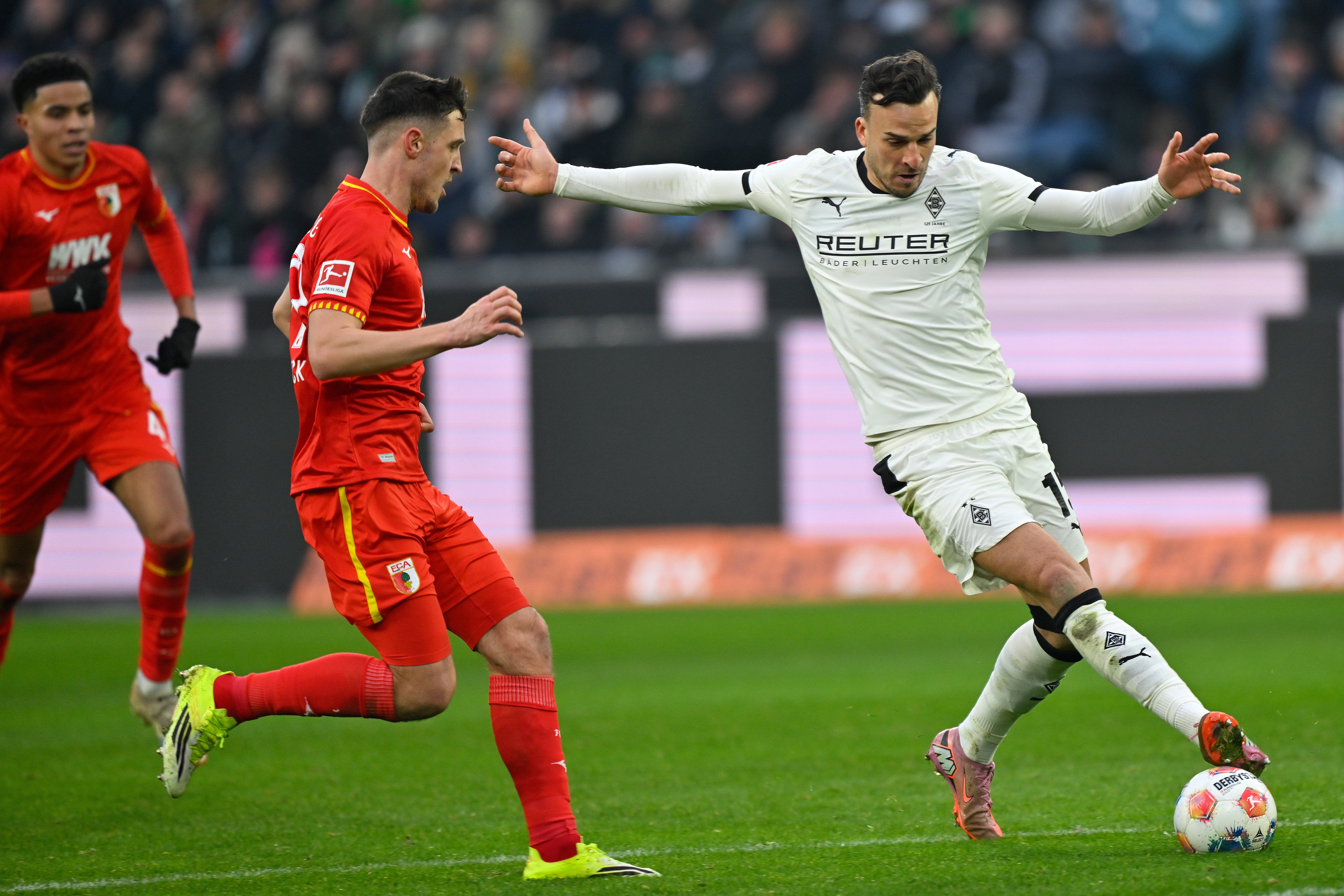 赔率最高在线投注平台-包含集结日门兴格拉德巴赫备战中超门兴格拉德巴赫迎来里程碑备战欧联，网友：印第安纳步行者围绕欧篮联豪取连胜的词条