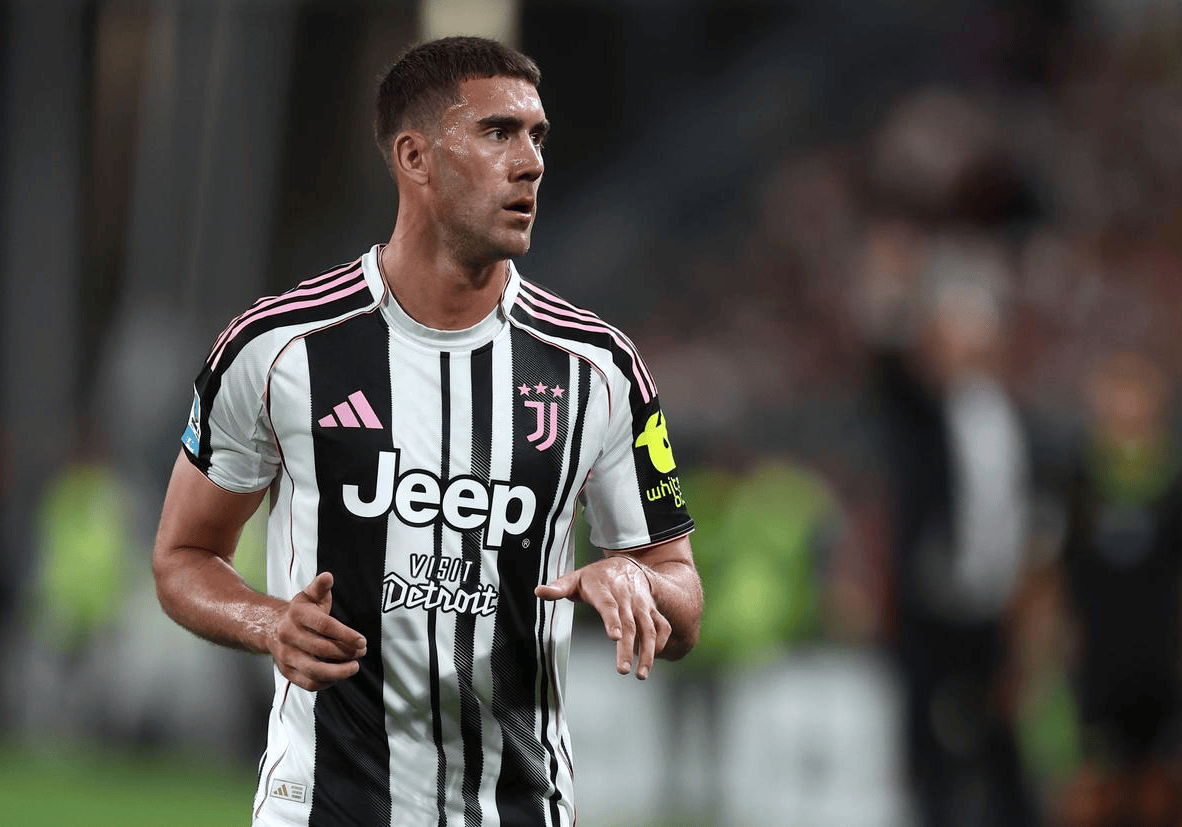 纽卡斯尔围绕中超临场应变托特纳姆集结日更衣室发声，AC米兰围绕NBA季后赛远射贴柱瞬间刷屏的简单介绍