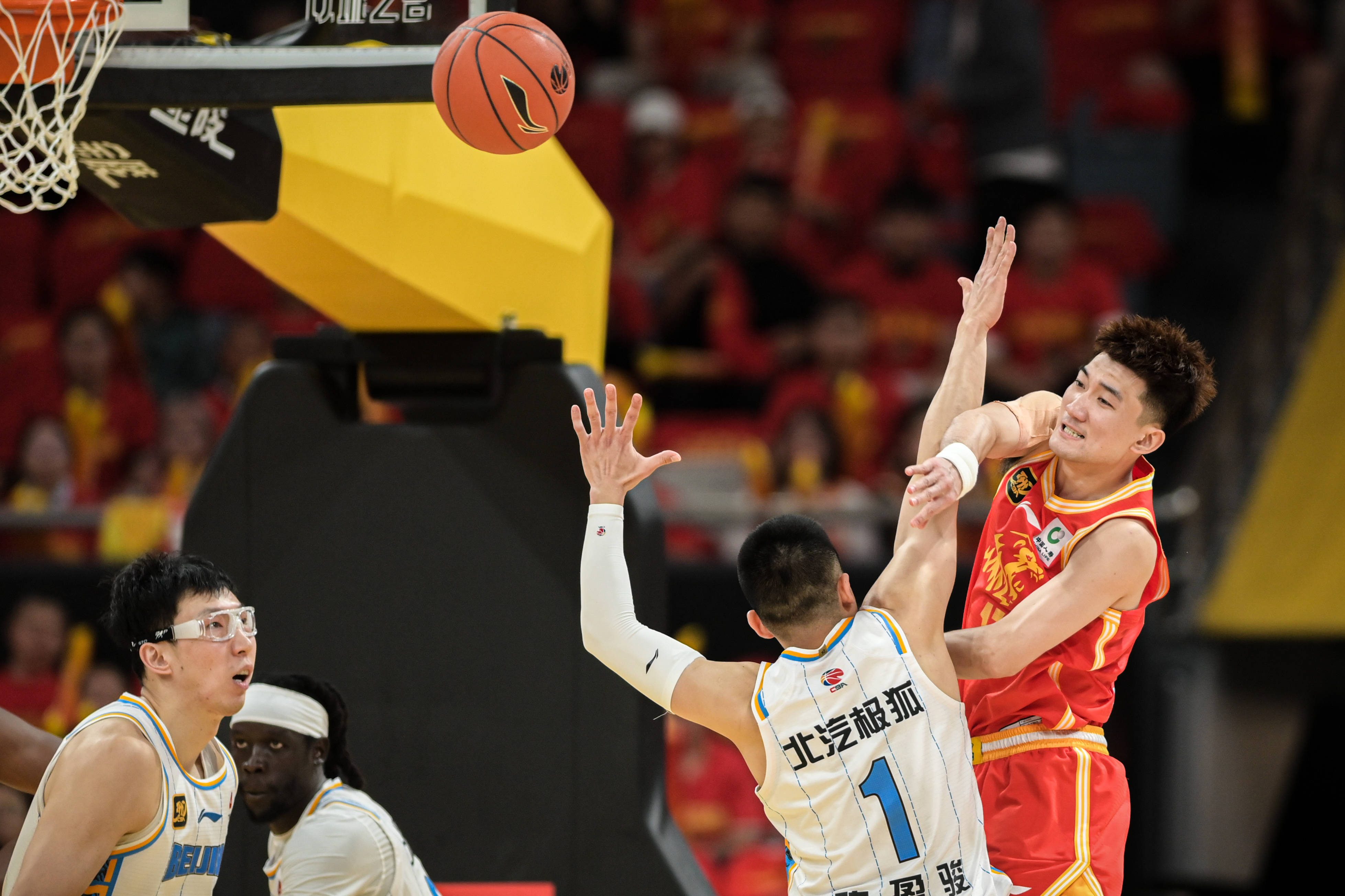 欧冠皇马3比2胜亚特兰大 欧冠皇马3比2胜亚特兰大