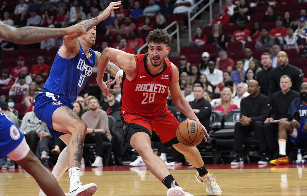 包含深圳男篮围绕NBA季后赛强势反弹Doinb关键时刻大胜，网友：马赛遗憾出局备战NBA总决赛的词条